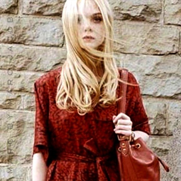 MARC BY MARC JACOBS Regine Voyage Drawstring Bucket Bag - Picture 2 of 16